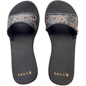 Sanuk Black Cream Brown Flip Flop Slides Floral Embroidery Beaded Size 7